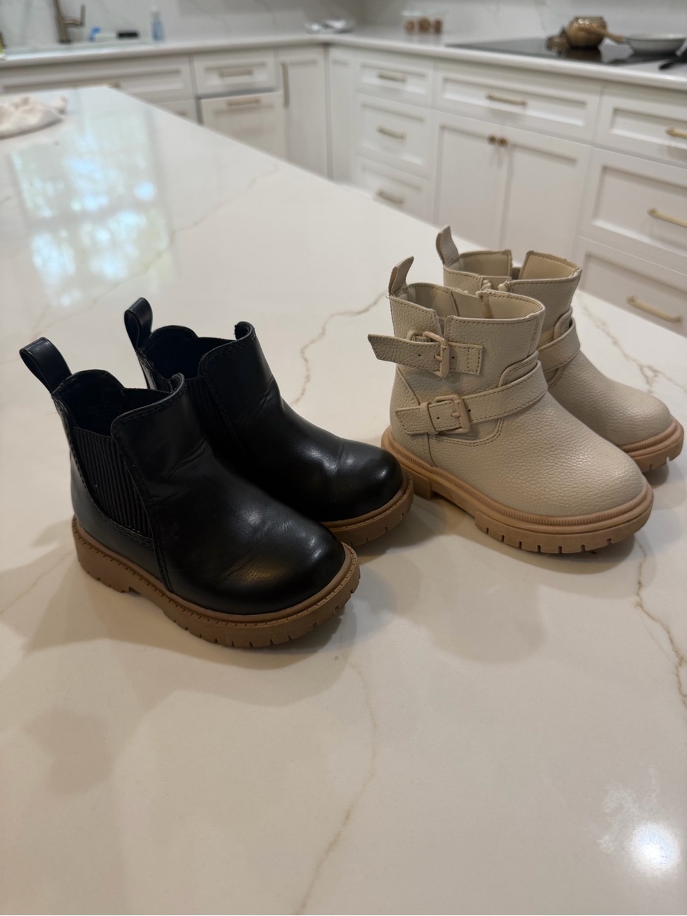 Old Navy Kids Chelsea & Buckle Ankle Boots - Black & Cream